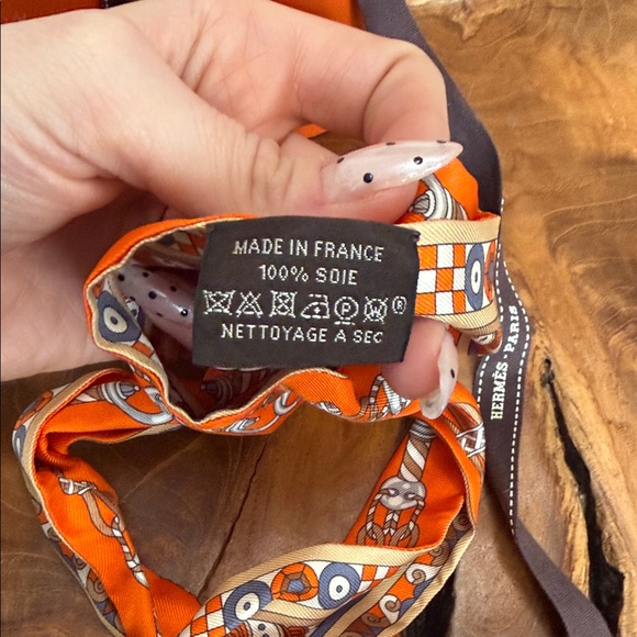 Hermès Orange Twilly Scarf - Picture 4 of 6